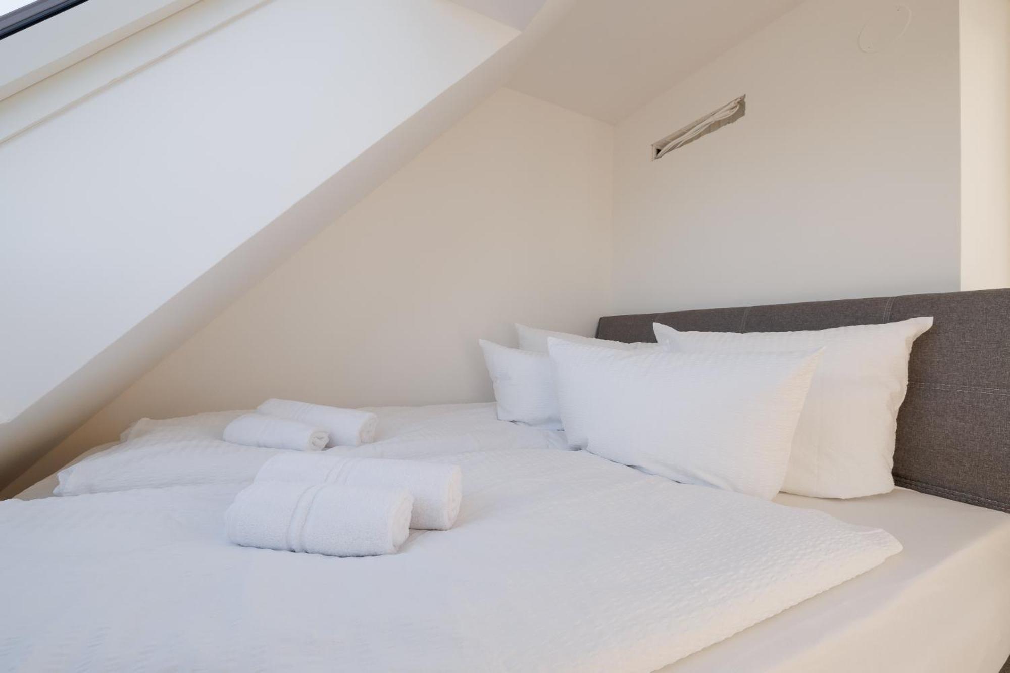 Symphony Apartments 40 - Modern Loft With Terrace And Grill In Central Location Vienna Exterior photo